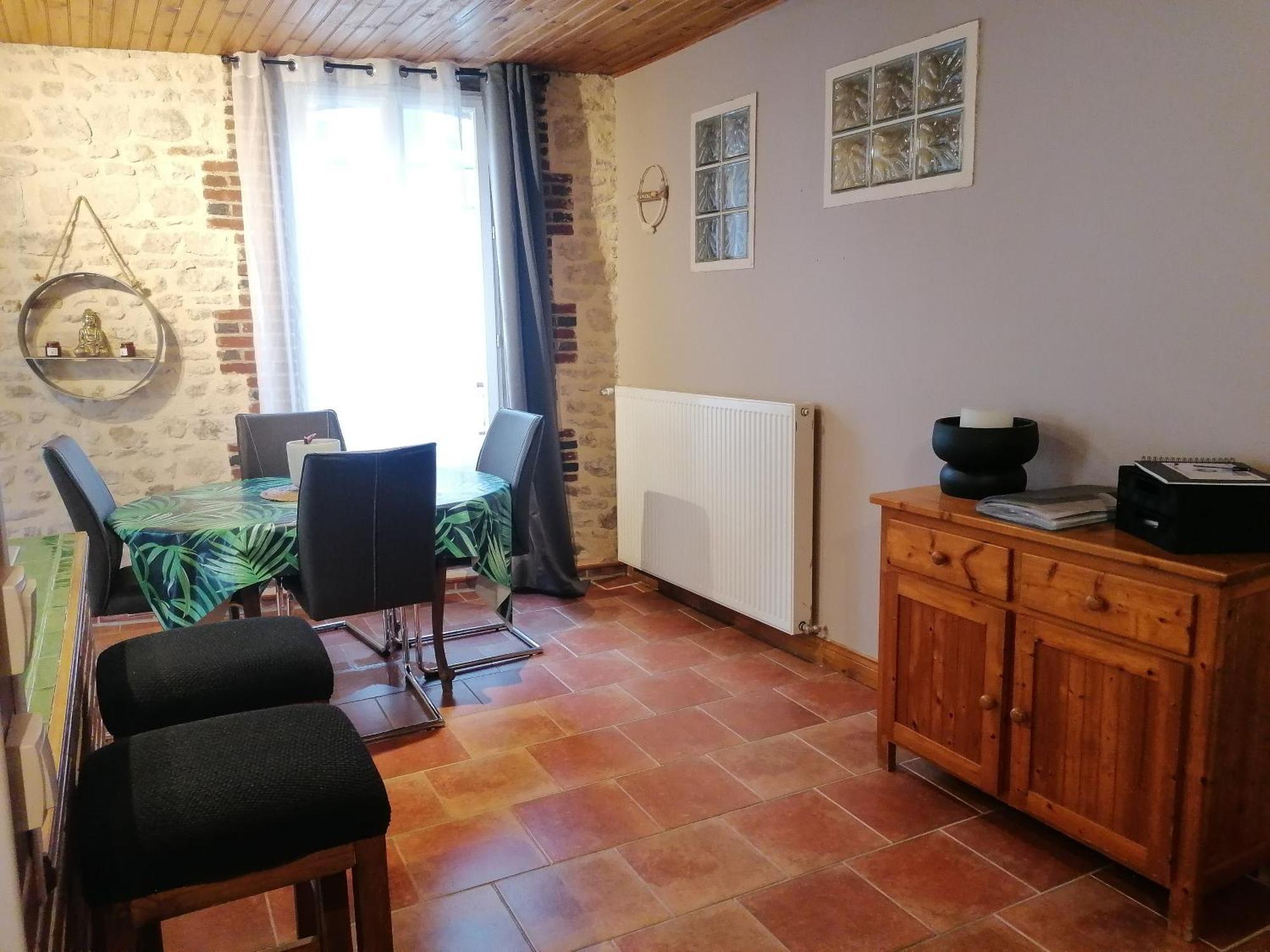 Gite A Sees Avec Garage Prive En Centre Ville Kamer foto